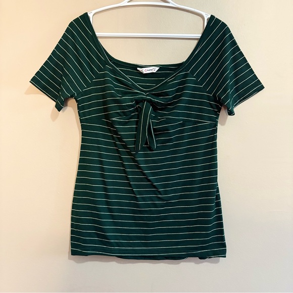 ⚡️$7⚡️ PatPat Green &  White Striped Tie Front Off-Shoulder Short Sleeve - Picture 1 of 13